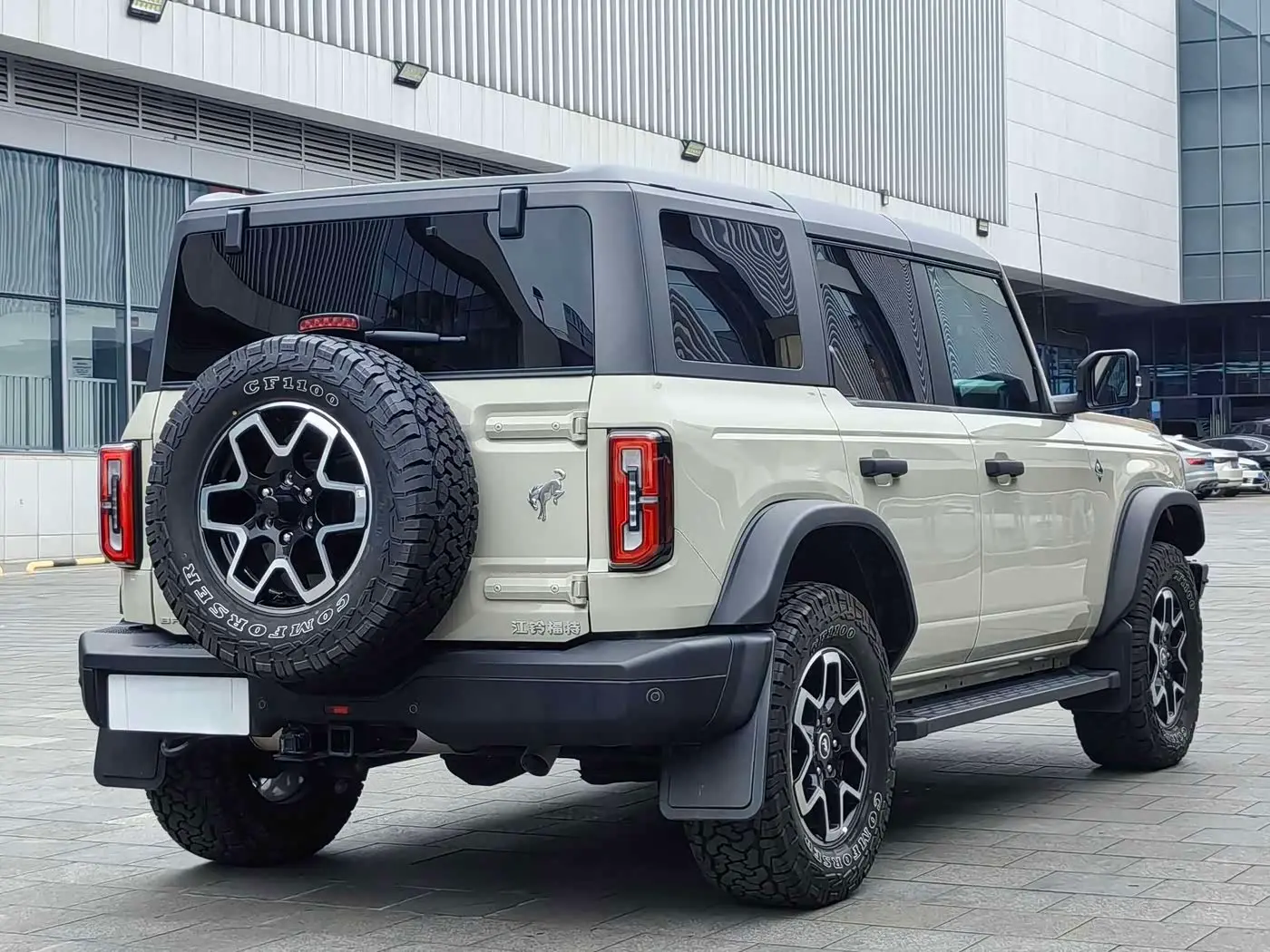 Ford Bronco 2024 — Photo 14/14