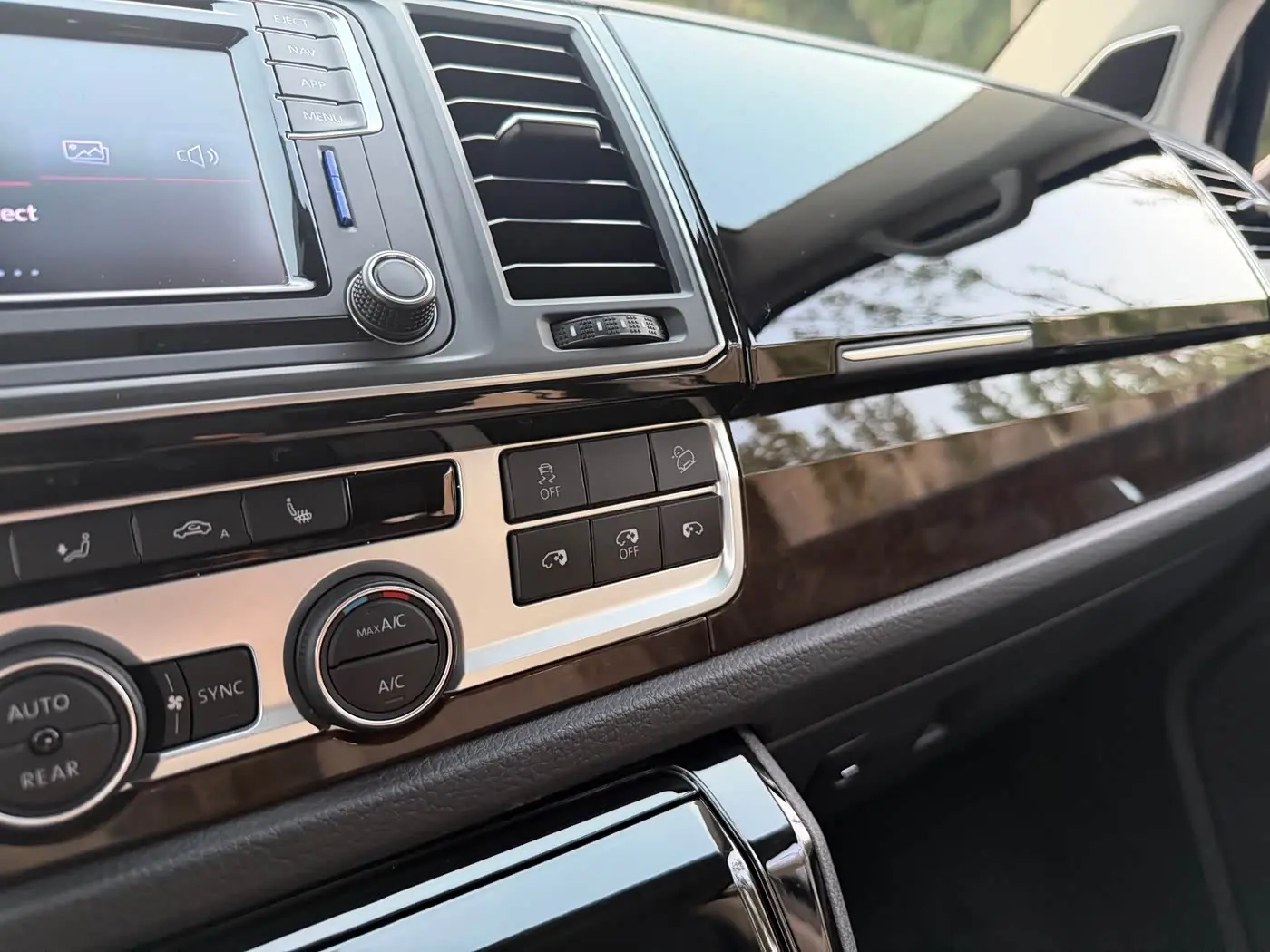 Volkswagen Multivan 2019 — Фото 14/20