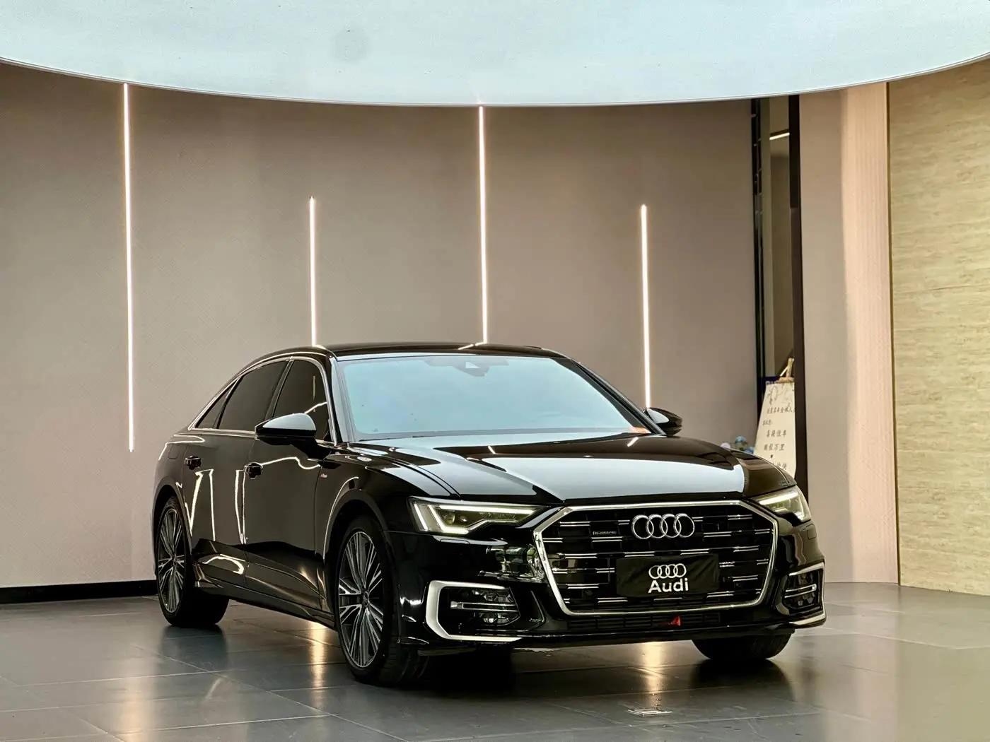Audi A6L 2022 — Фото 3/10