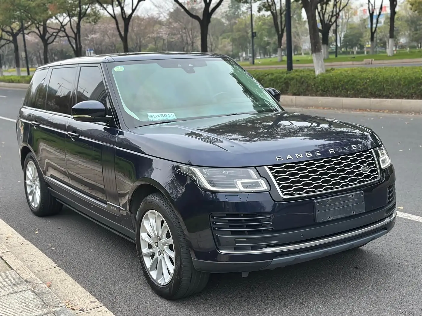 Land Rover Range Rover 2018 — Photo 2/9