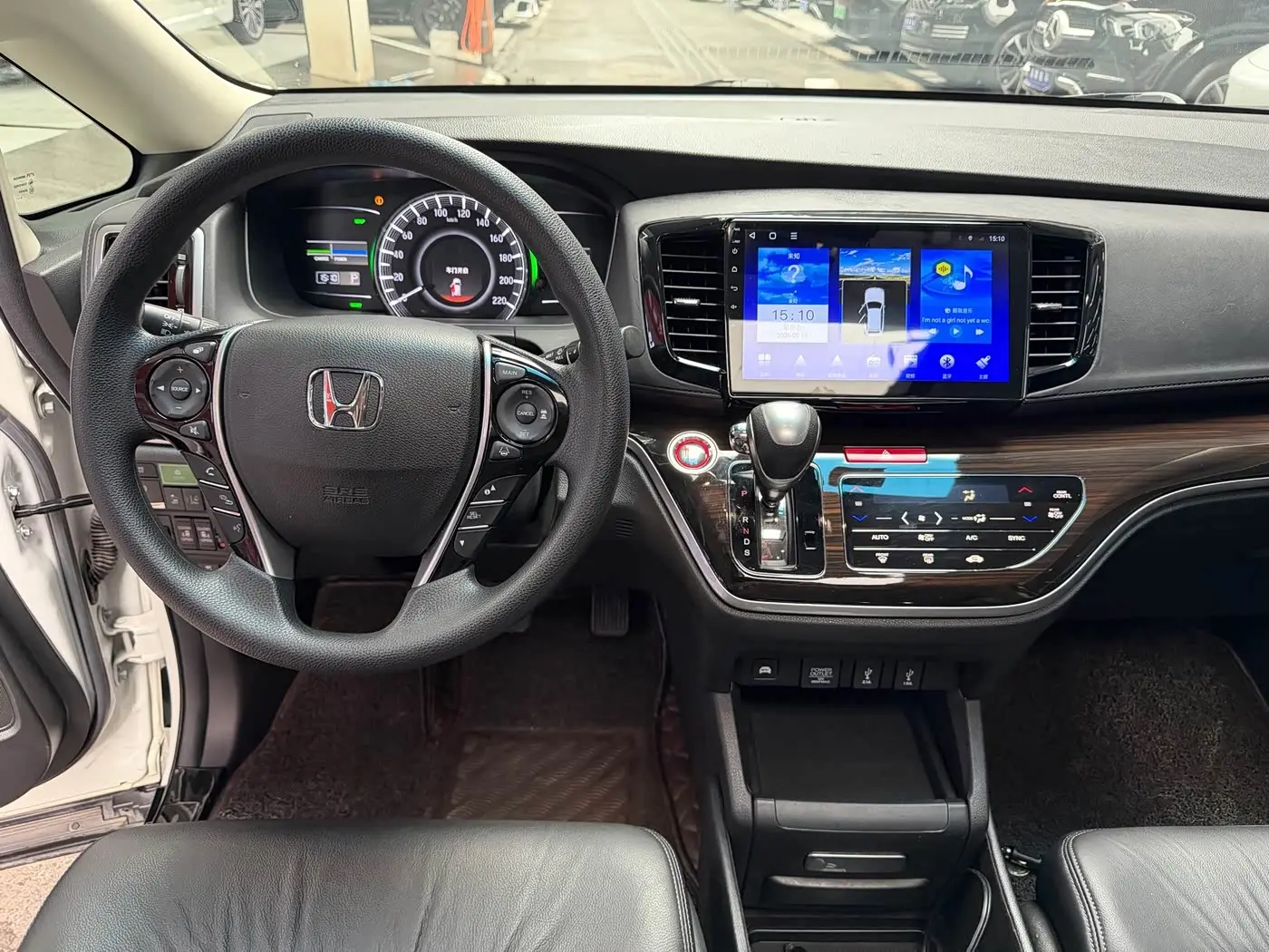 Honda Odyssey 2019 — Фото 12/20