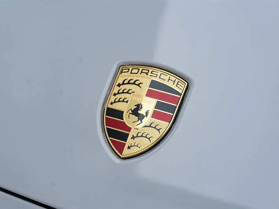 Porsche Cayenne 2018 — Фото 11/20