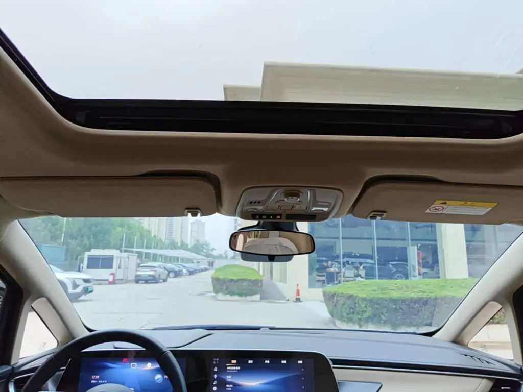Buick GL8 New Energy 2025 — Photo 14/20