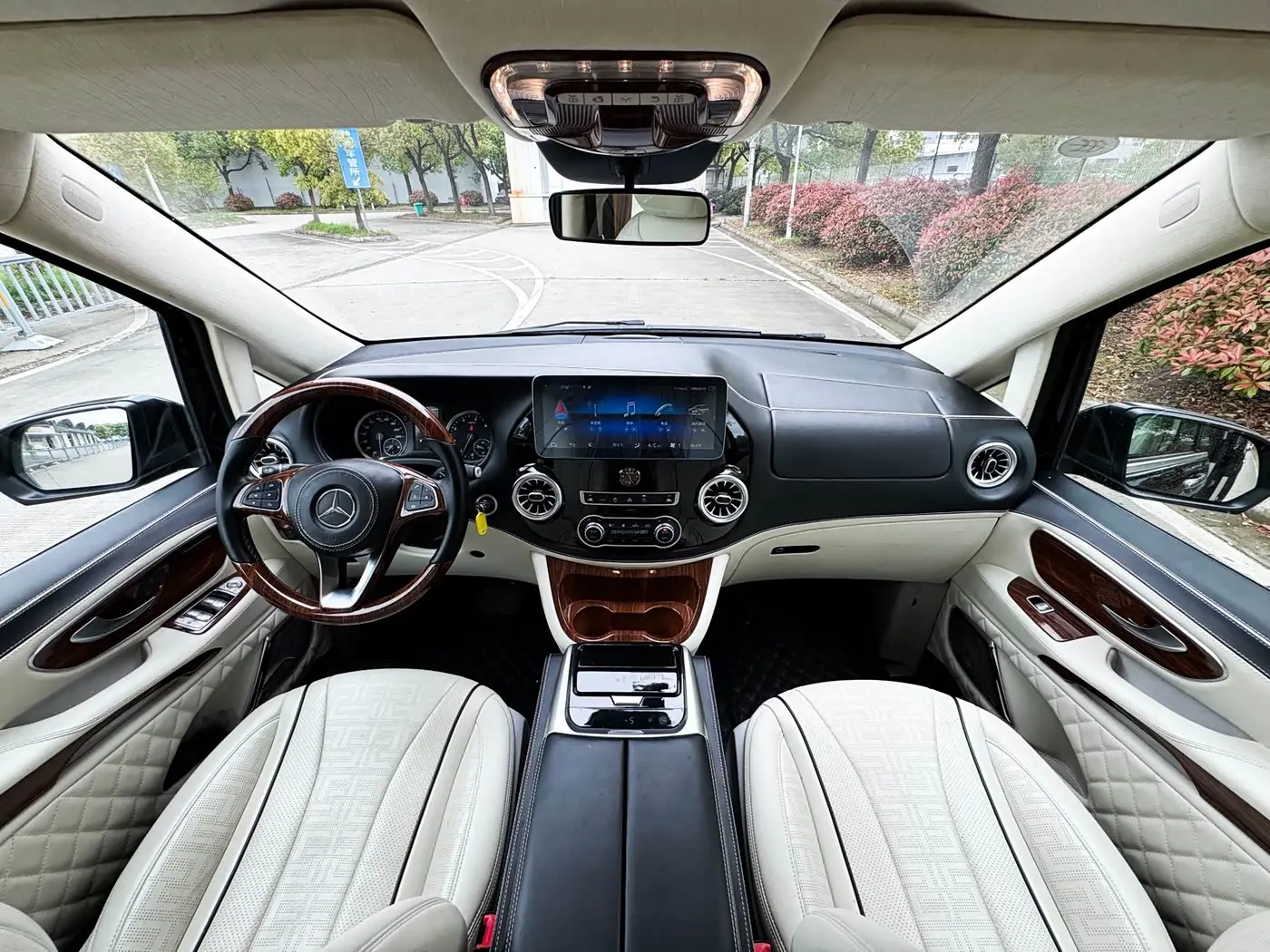 Mercedes-Benz Vito 2021 — Photo 6/20