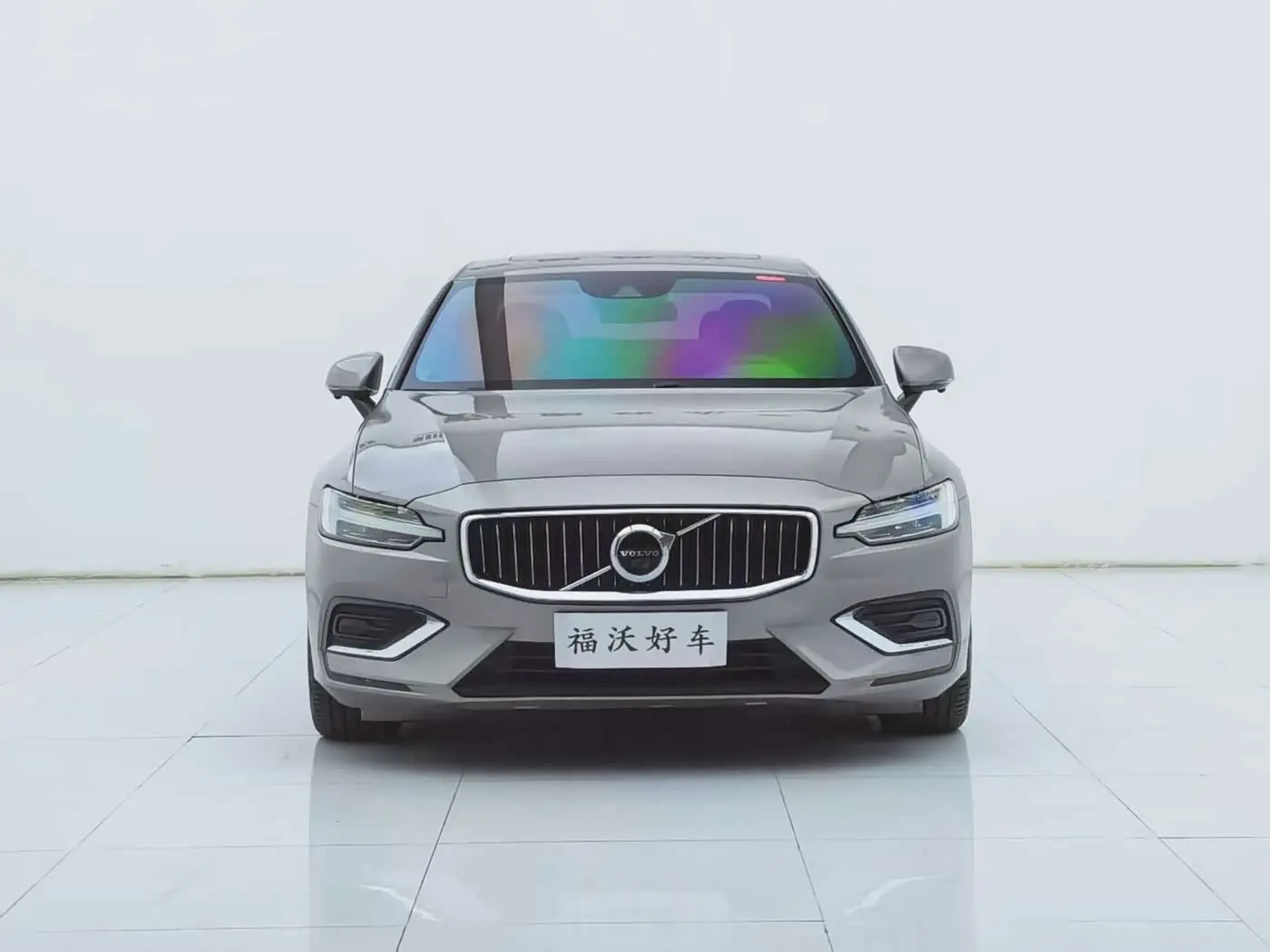 Volvo S60 2021 — Фото 2/20