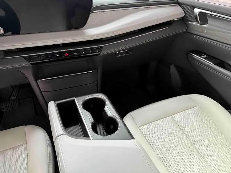 Buick GL8 2025 — ფოტო 10/20