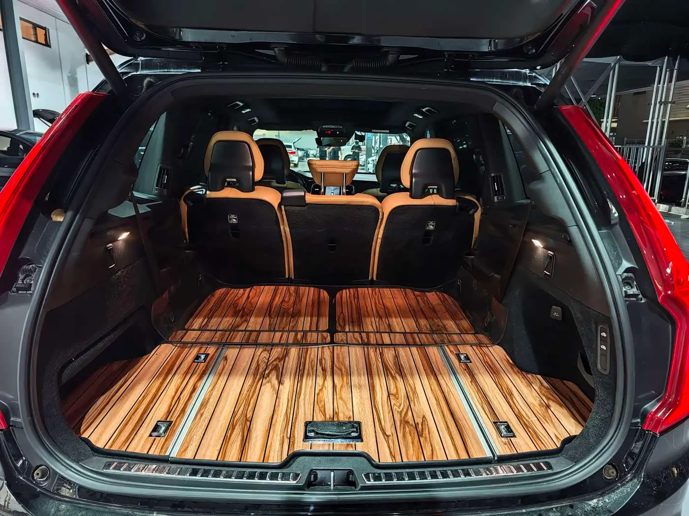 Volvo XC90 2017 — Photo 17/20