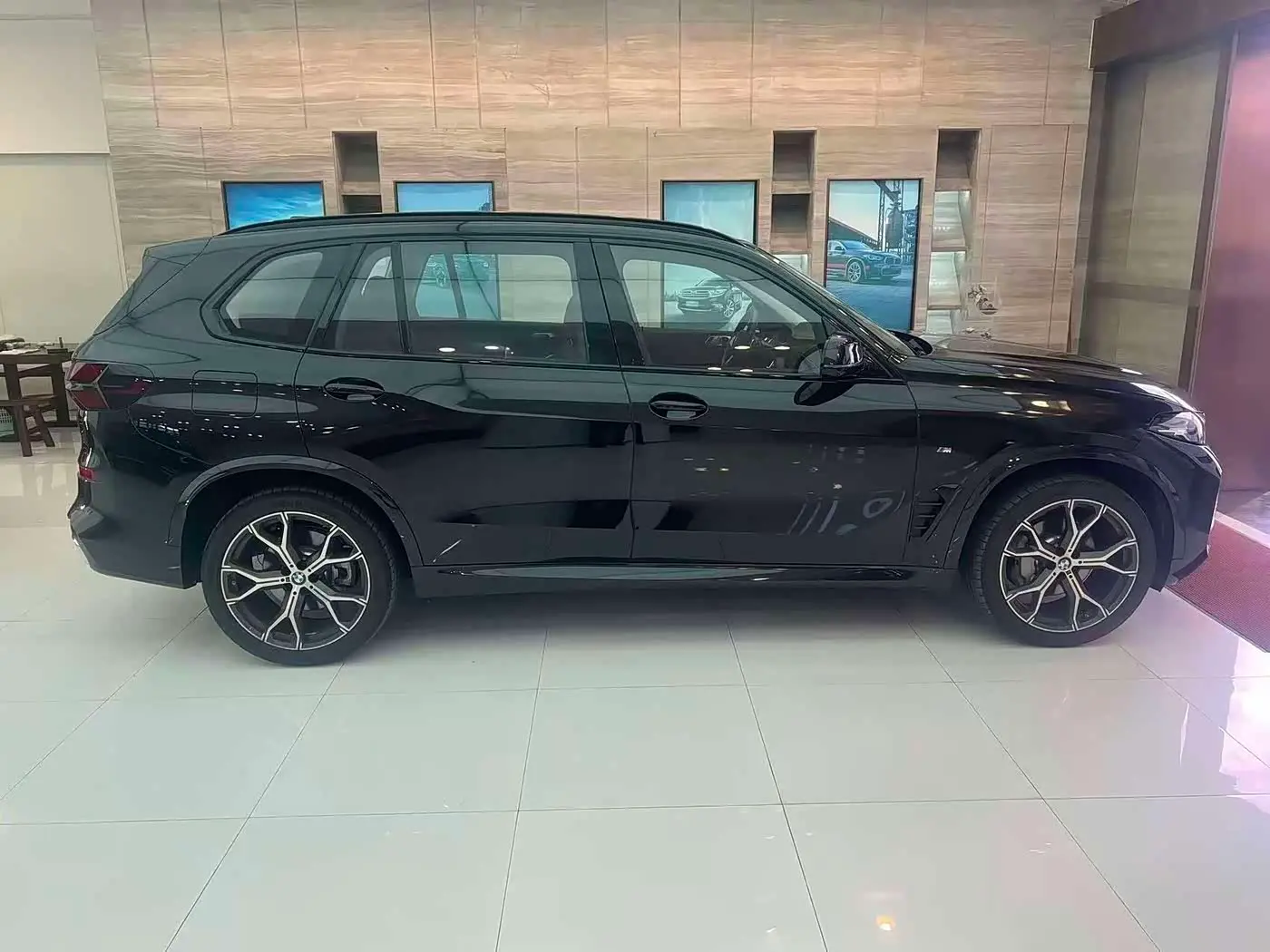 BMW X5 2025 — Photo 3/15