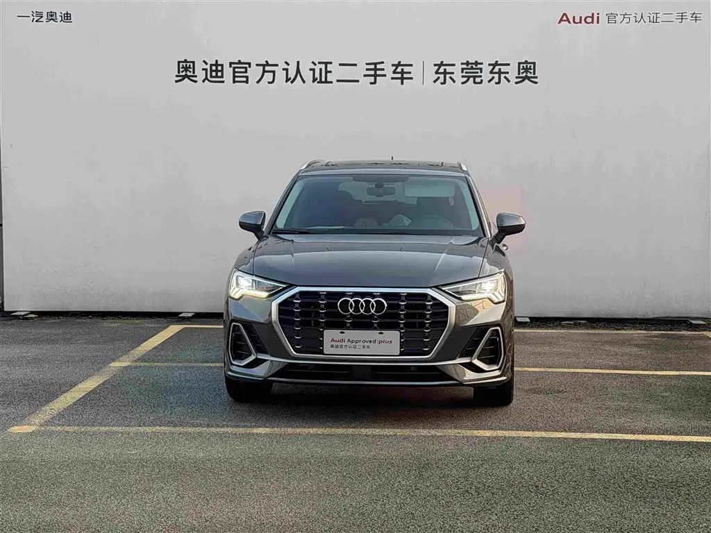 Audi Q3 2022 — Фото 2/11