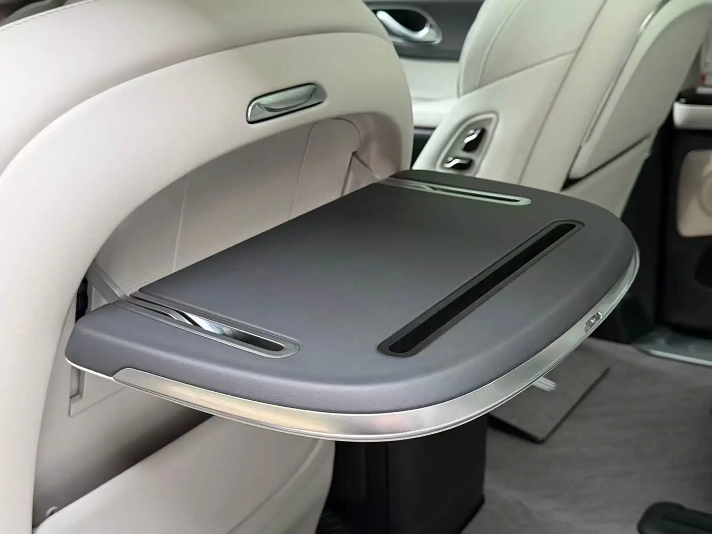 Voyah Auto Voyah Dreamer 2024 — Photo 15/20