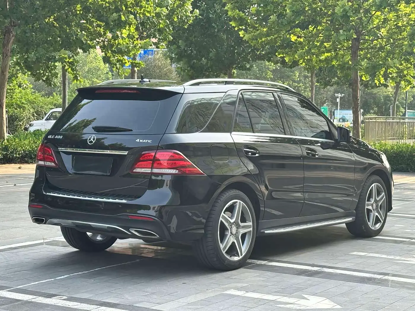 Mercedes-Benz GLE 2016 — Şəkil 11/14