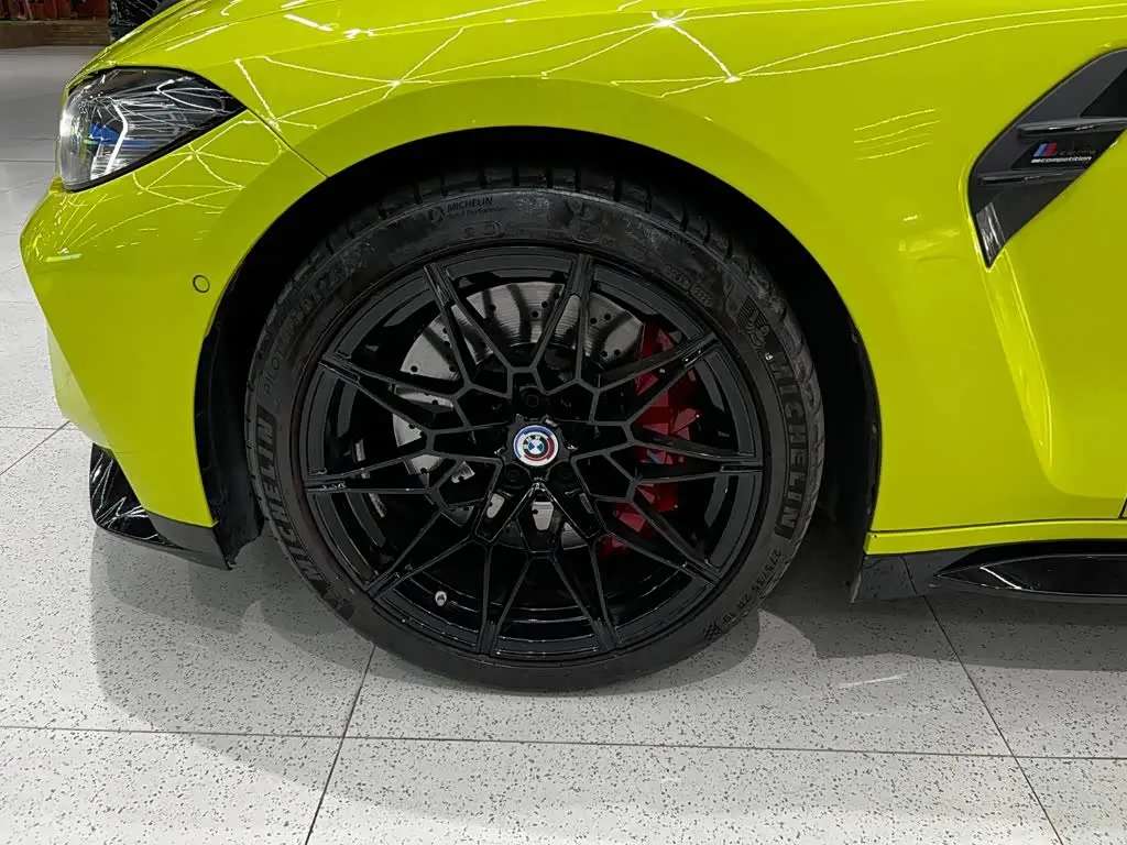 BMW M4 2022 — Фото 3/15