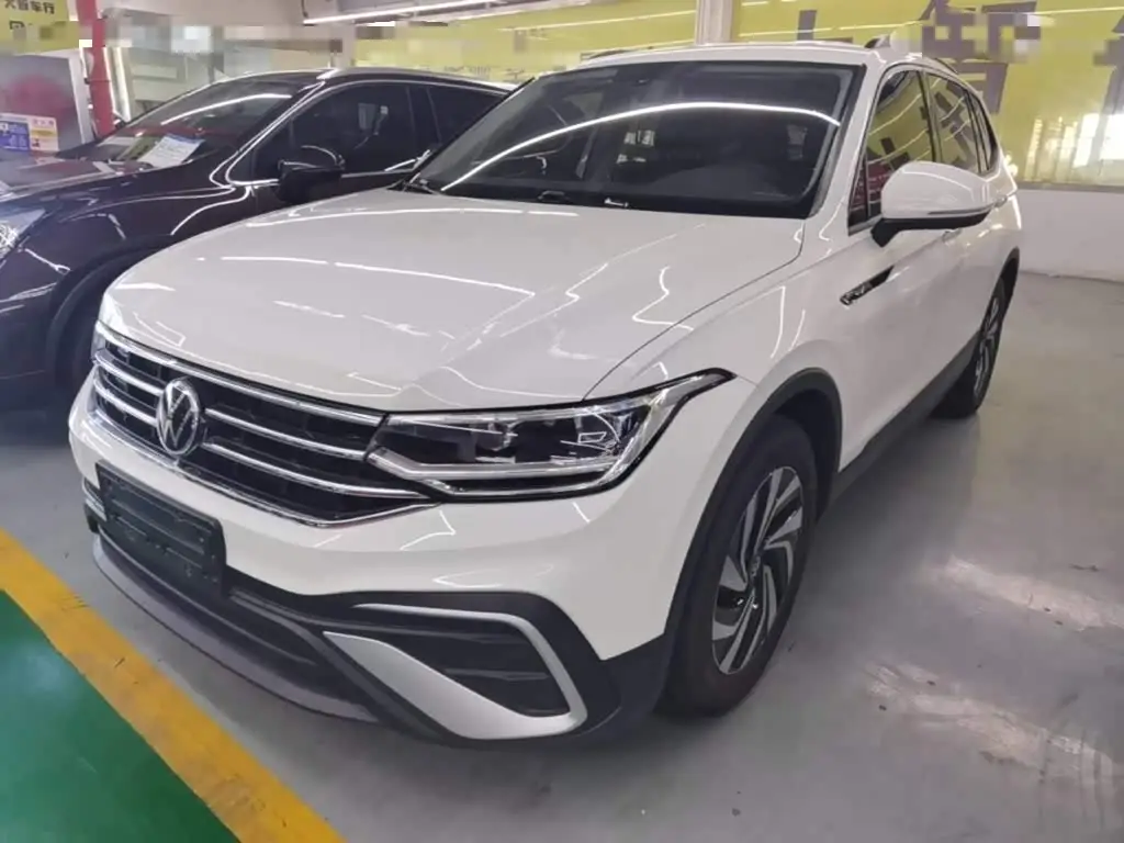 Volkswagen Tiguan L, 2022