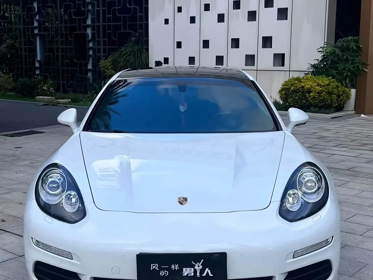 Porsche Panamera 2014 — Photo 2/9
