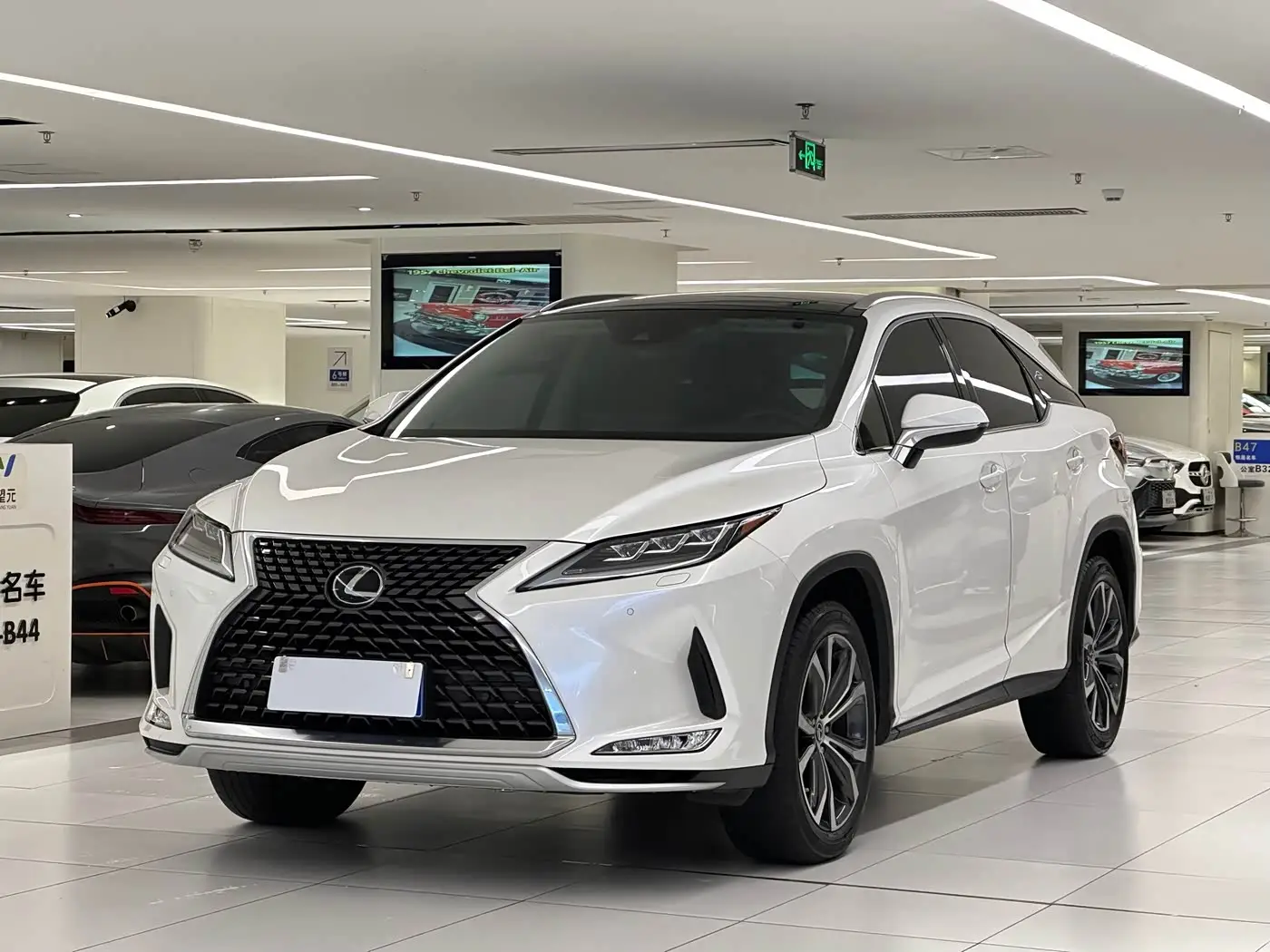 Lexus RX, 2021