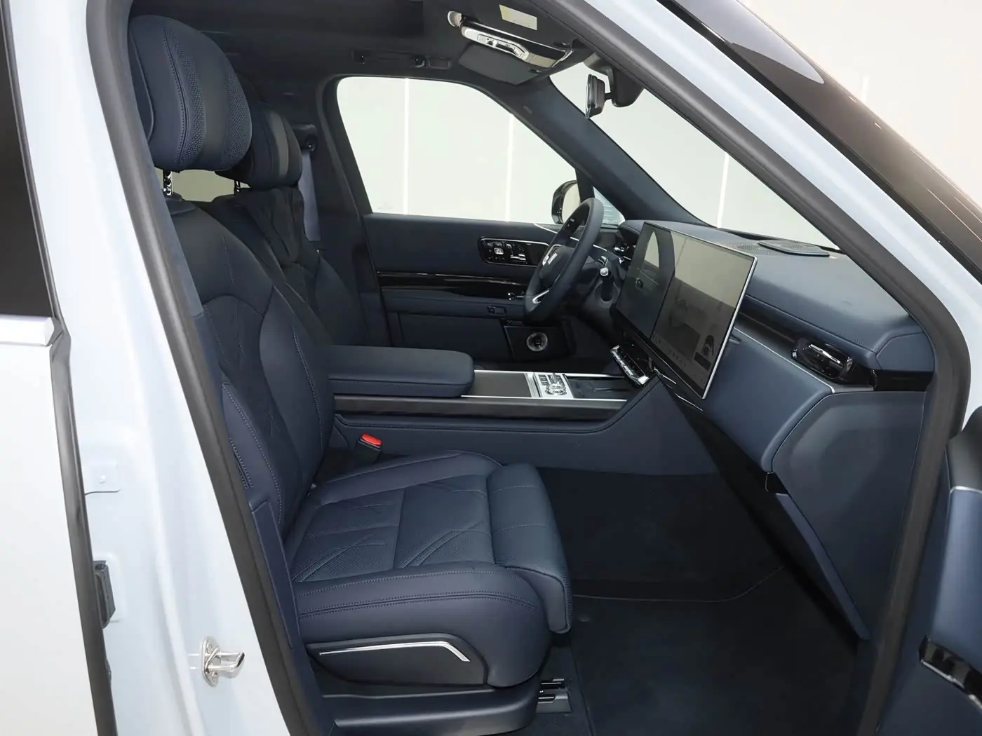 ZEEKR 9X 2026 — Photo 19/20