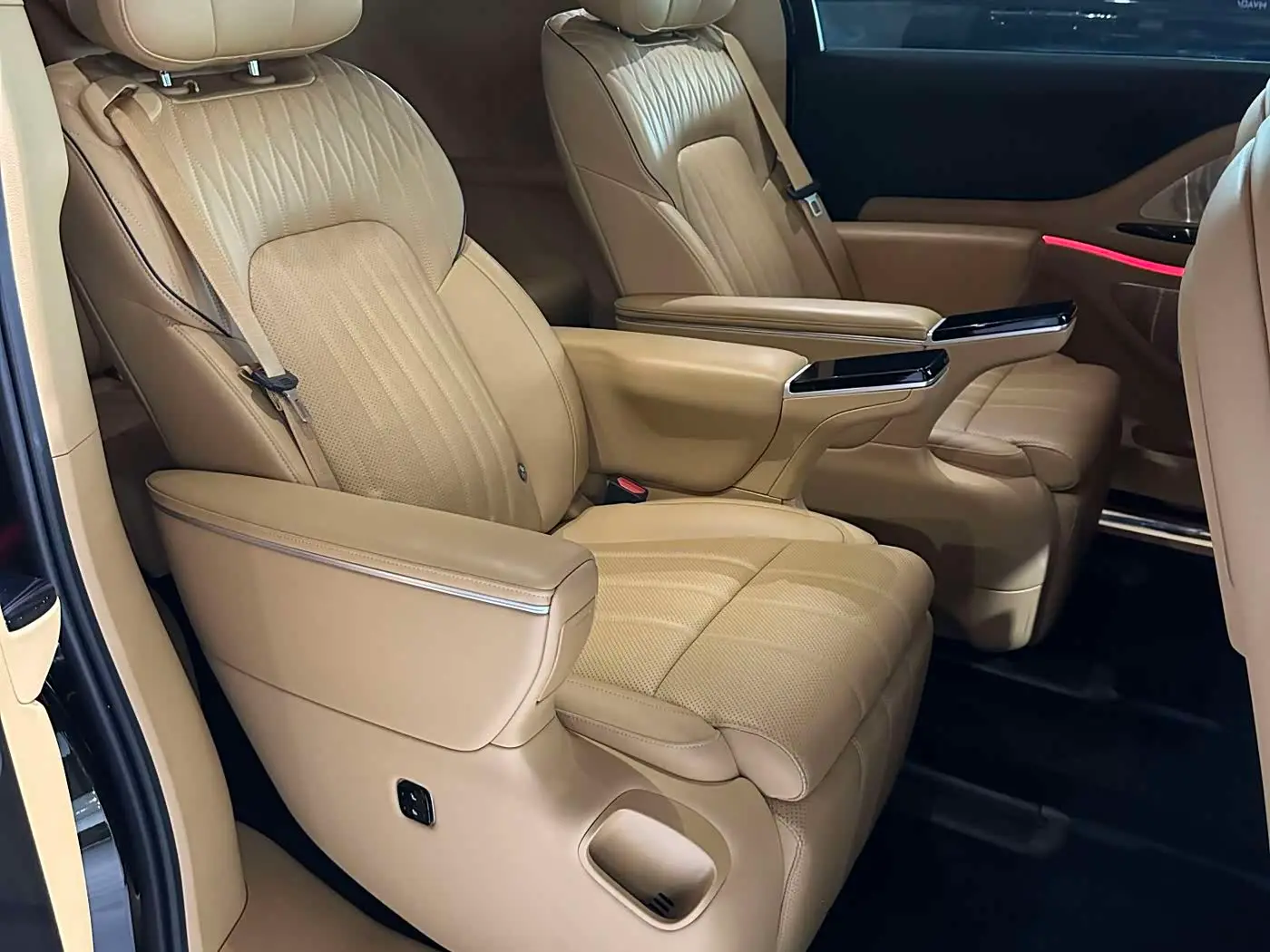 Voyah Auto Voyah Dreamer 2024 — Photo 11/14
