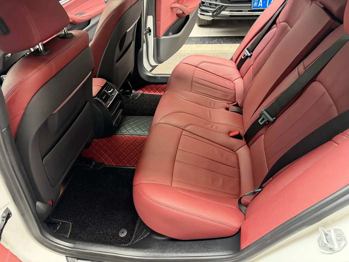 BMW 5 Series 2020 — Photo 16/20