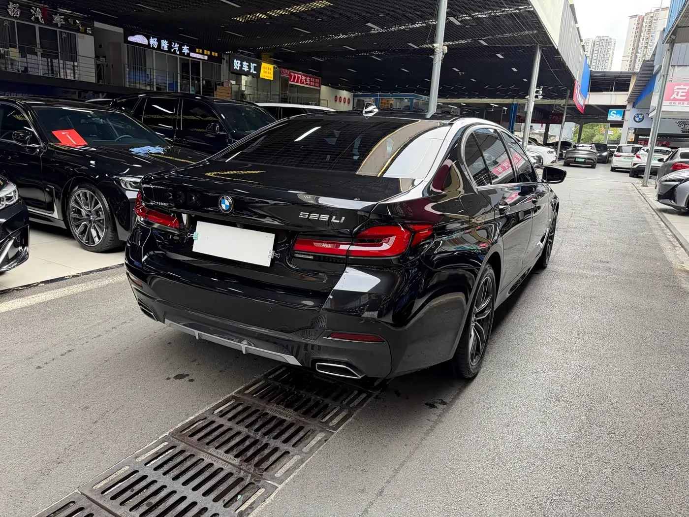 BMW 5 Series 2023 — Photo 4/20