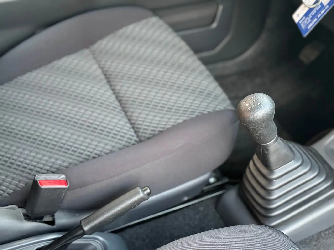 Suzuki Jimny 2016 — Photo 12/15