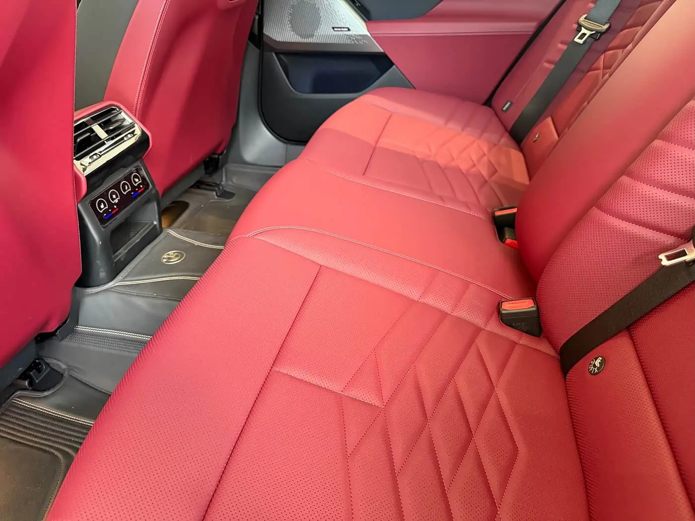 BMW 5 Series 2026 — Photo 9/18