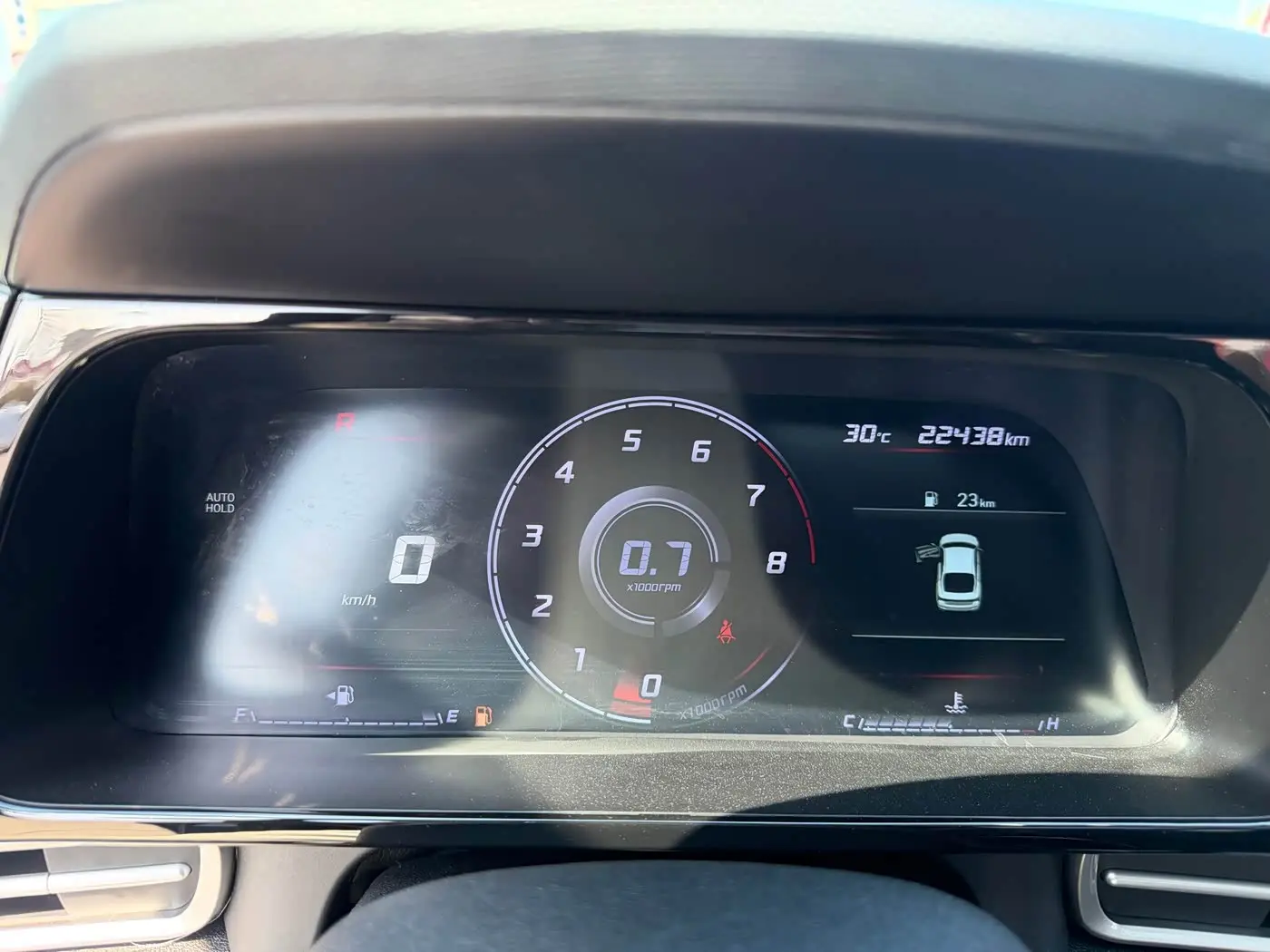 Hyundai Elantra 2023 — Фото 11/14