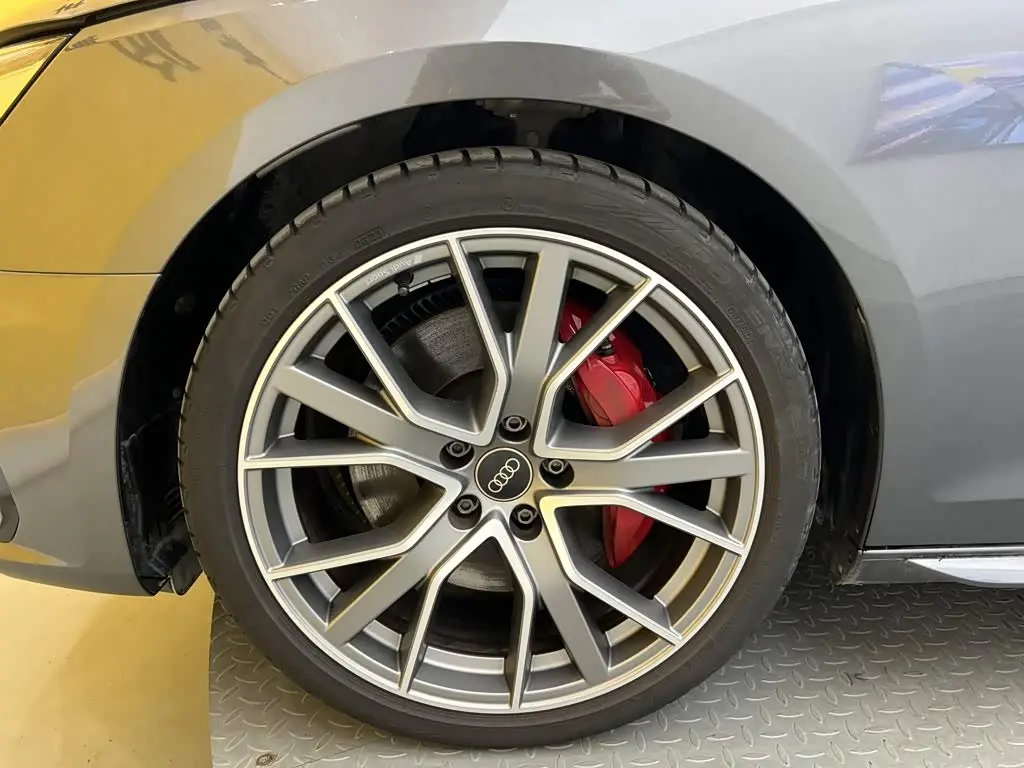 Audi S4 2024 — Photo 8/20