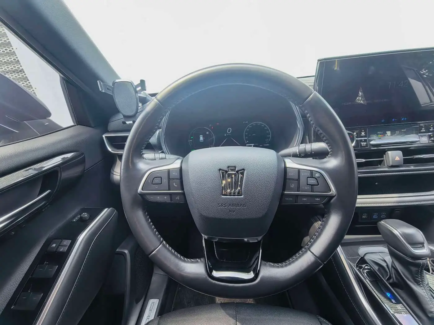 Toyota Crown Kluger 2022 — Фото 13/19