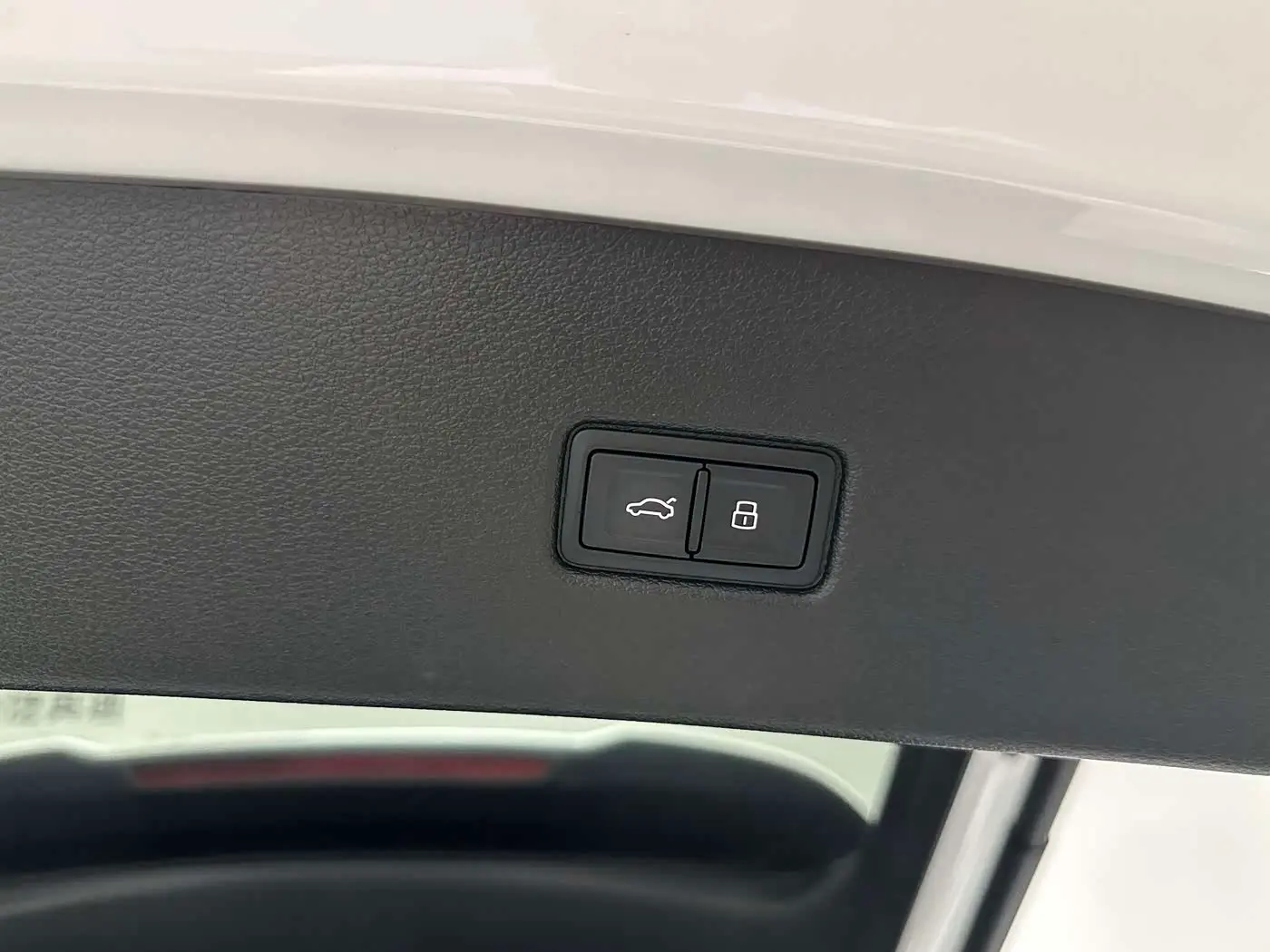 Audi Q5L Sportback 2021 — Şəkil 16/18