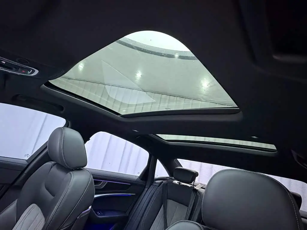Audi A6L 2024 — Photo 14/16