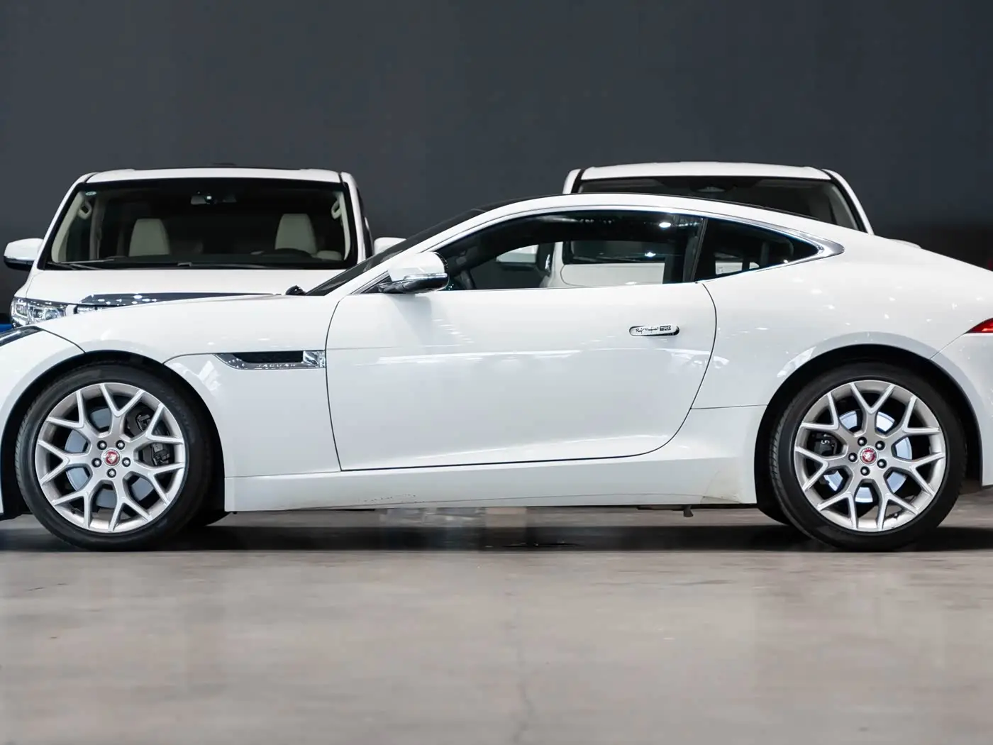 Jaguar F-TYPE 2015 — Photo 4/16