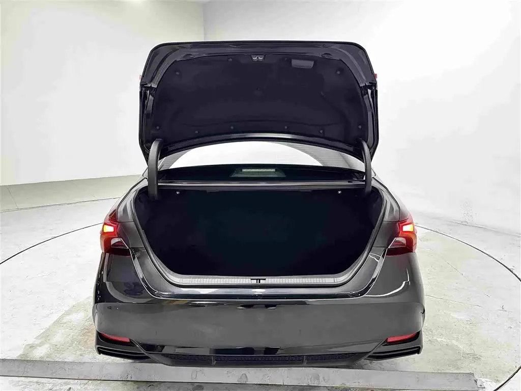 Toyota Avalon 2023 — Şəkil 15/20