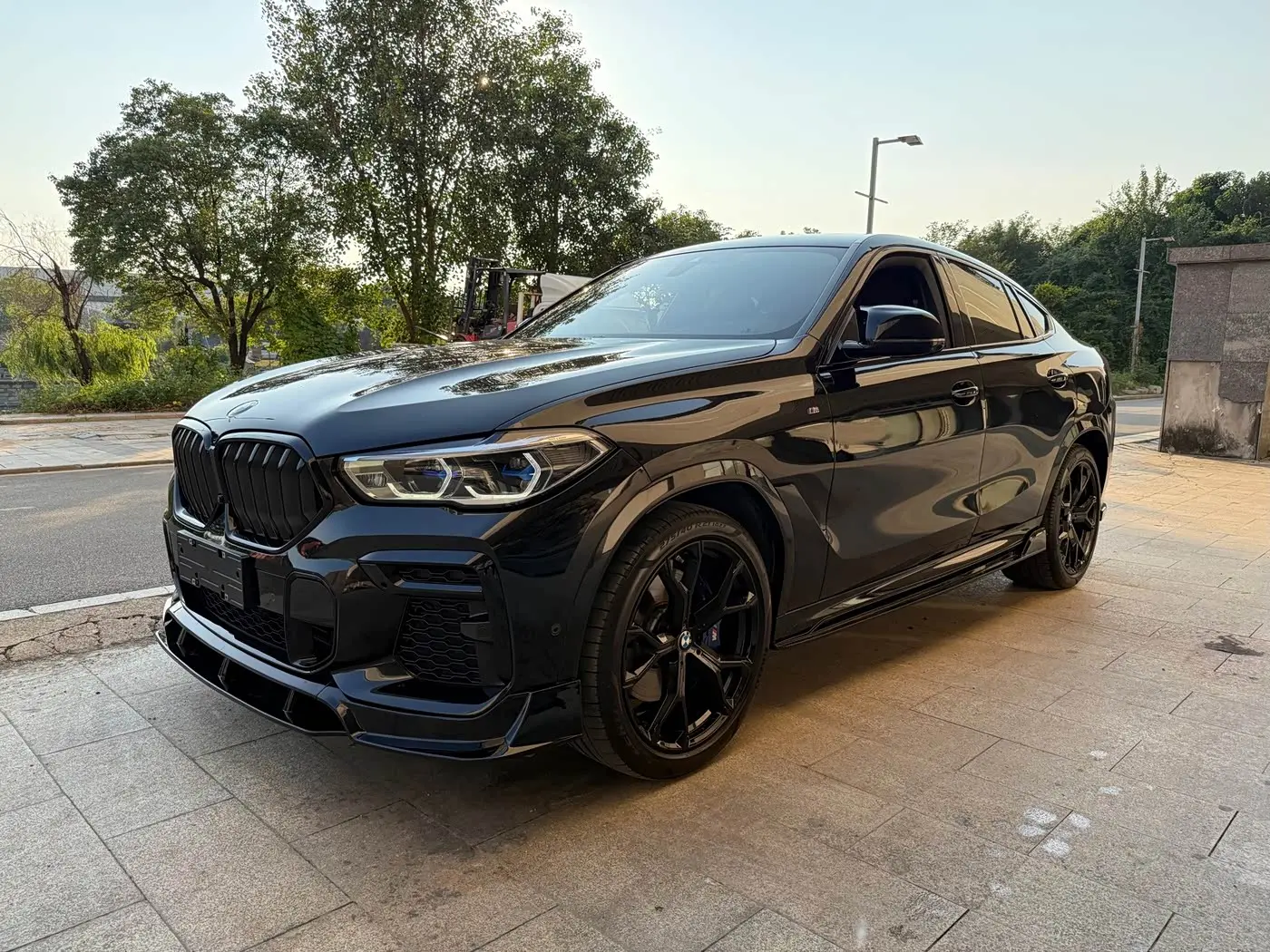 BMW X6 2023 — Photo 1/19