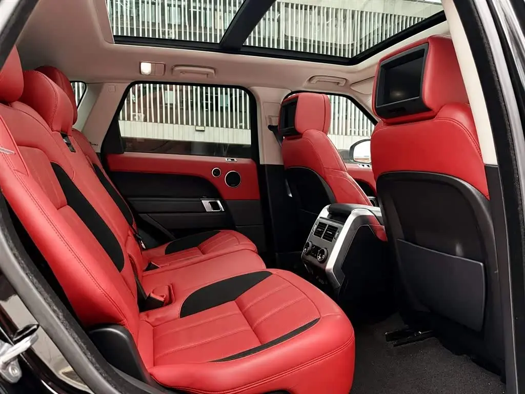 Land Rover Range Rover Sport 2018 — Photo 2/20