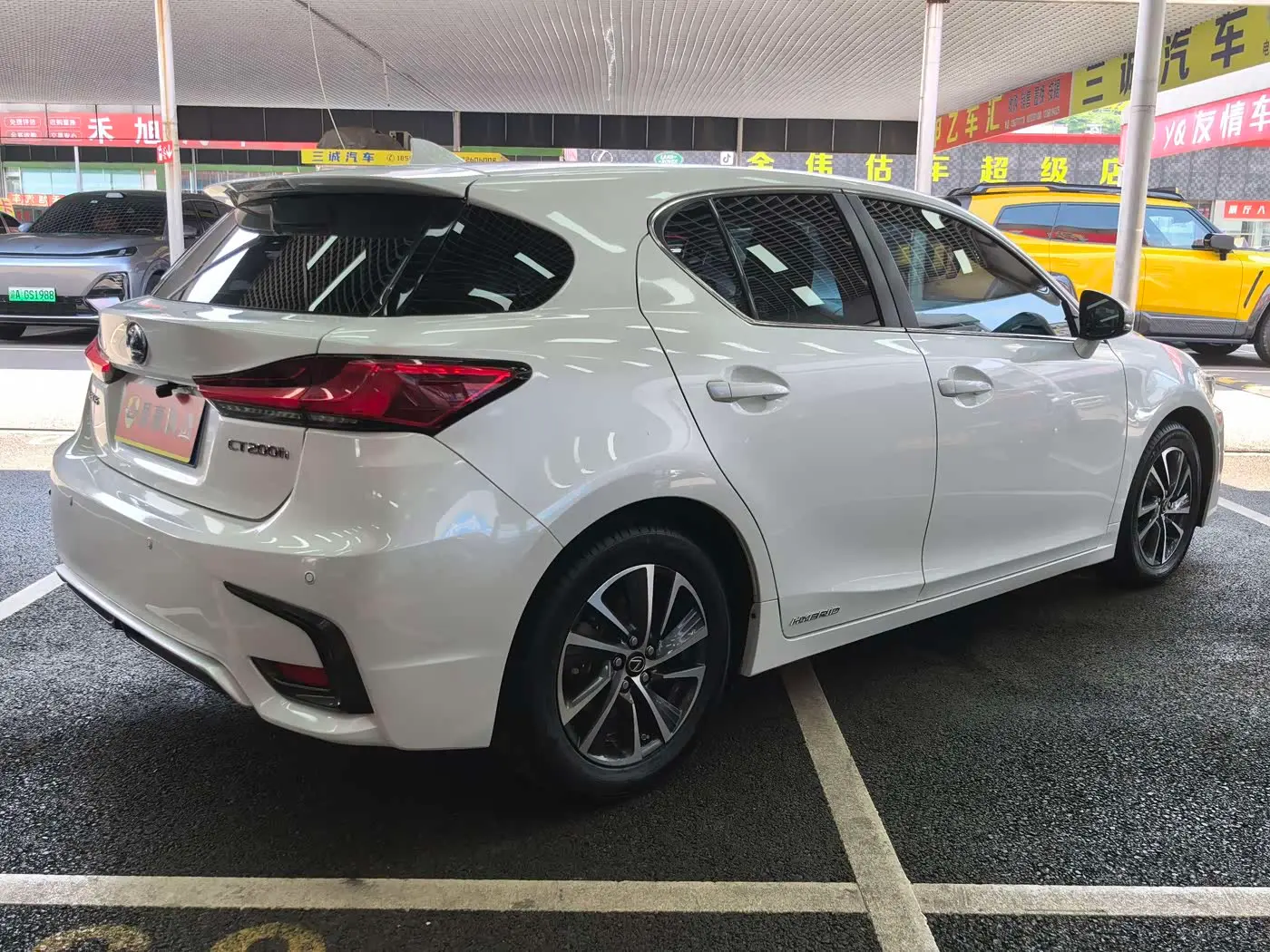 Lexus CT 2018 — Фото 12/17