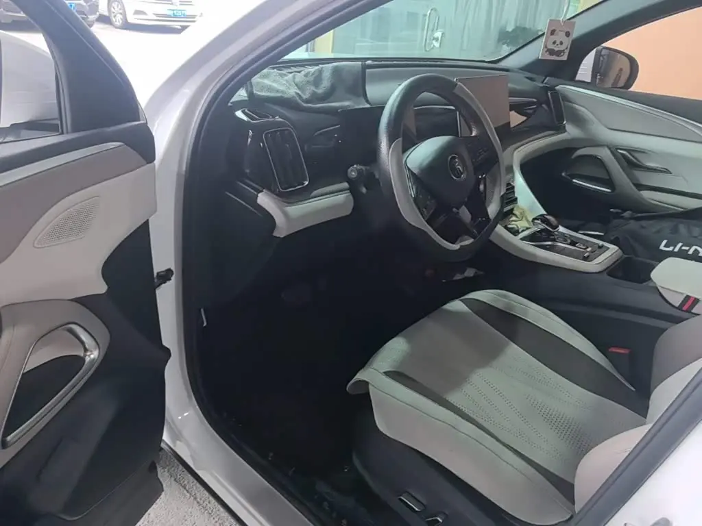 BYD Song Pro New Energy 2024 — Photo 16/20