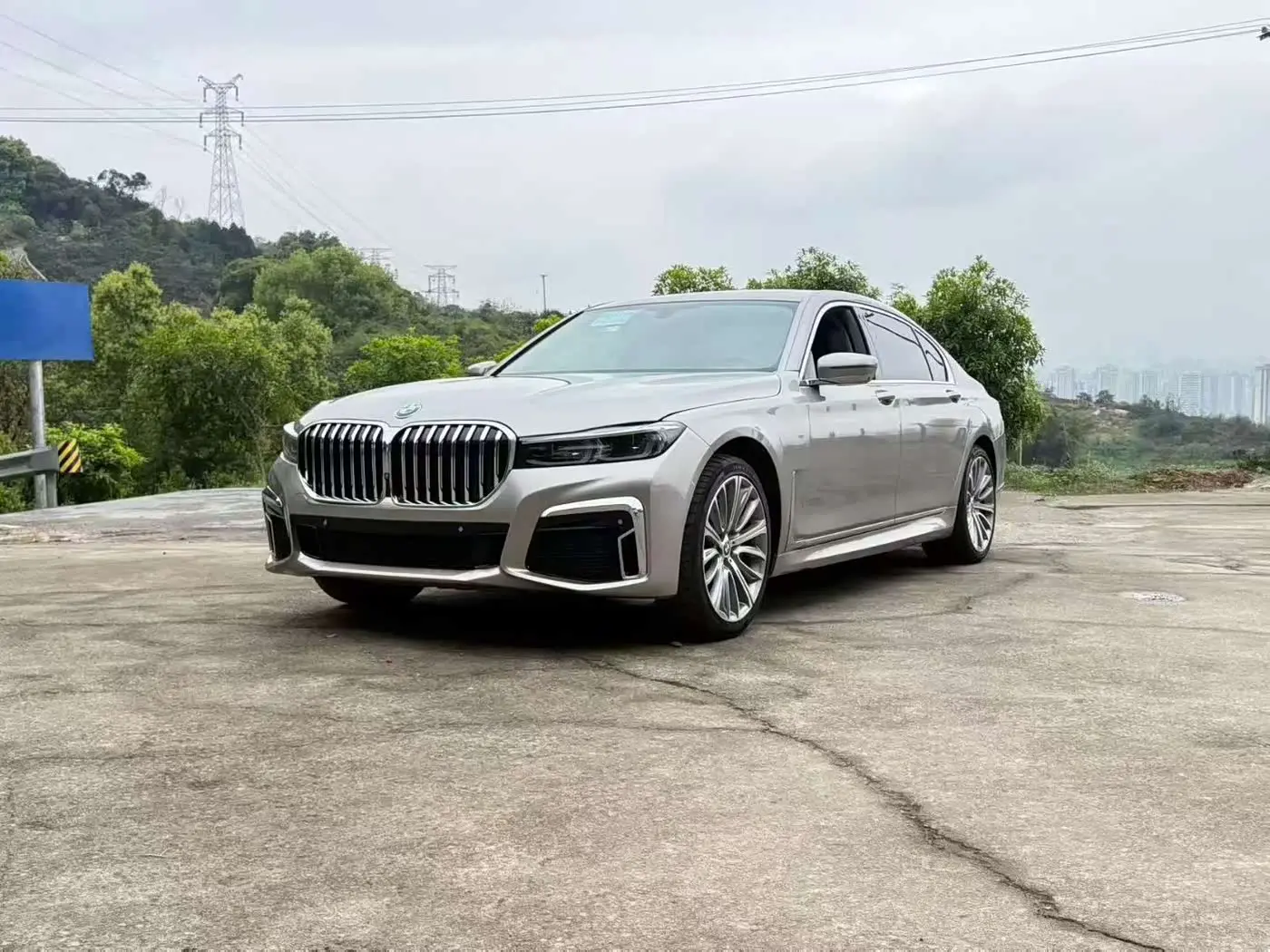 BMW 7 Series 2018 — Фото 1/6