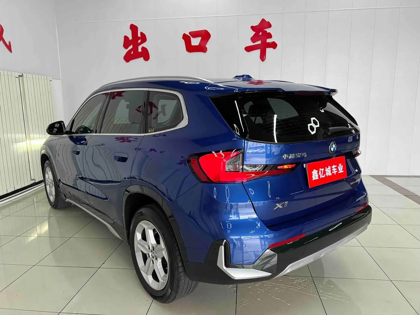 BMW X1 2023 — Фото 6/20