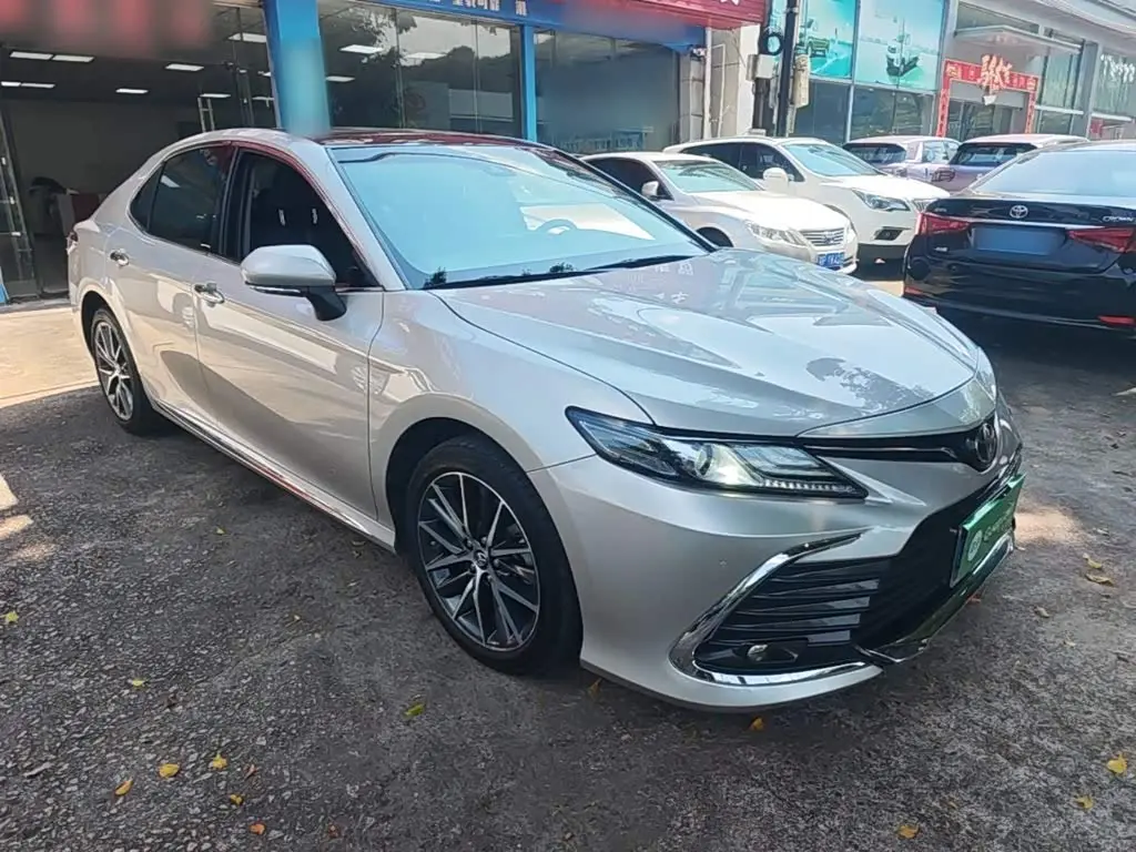 Toyota Camry 2023 — Şəkil 3/19