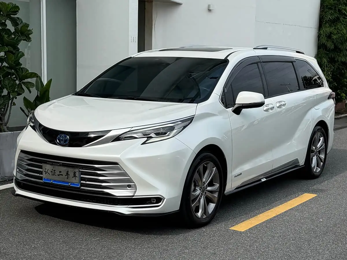 Toyota Sienna, 2023
