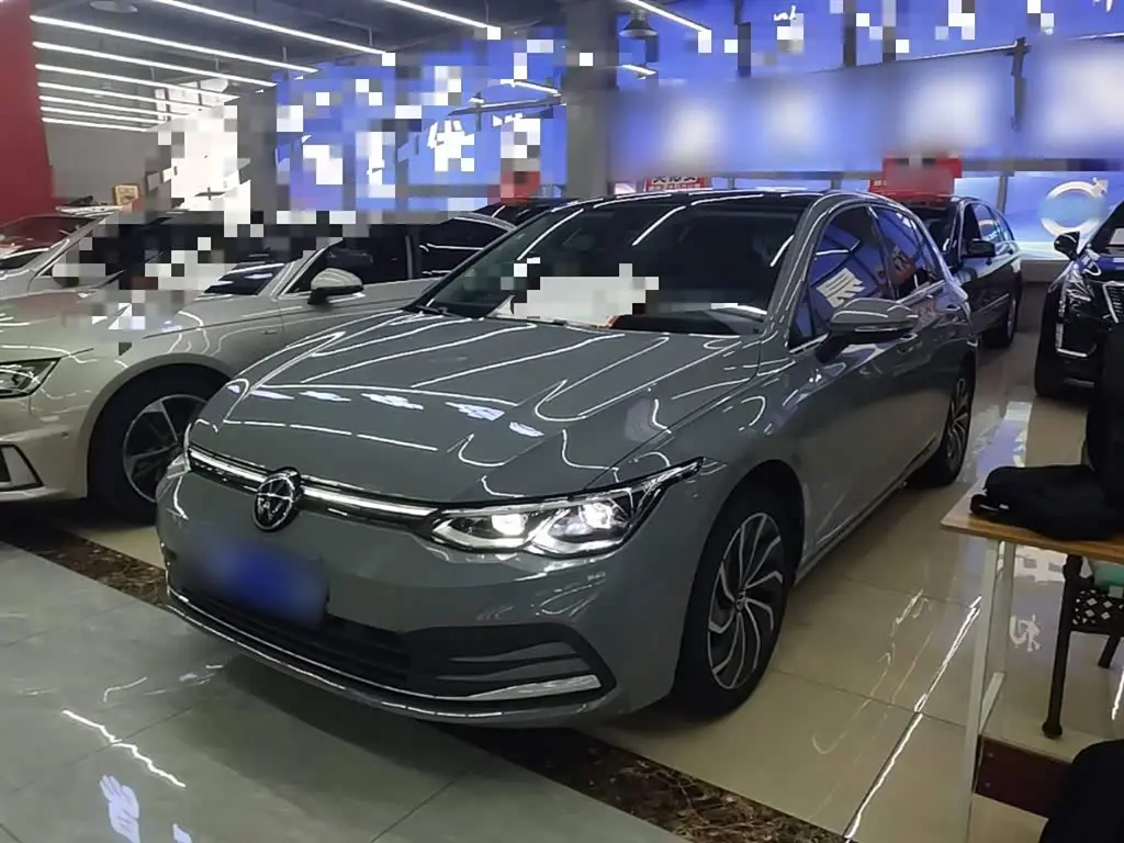 Volkswagen Golf 2022 — Photo 1/20