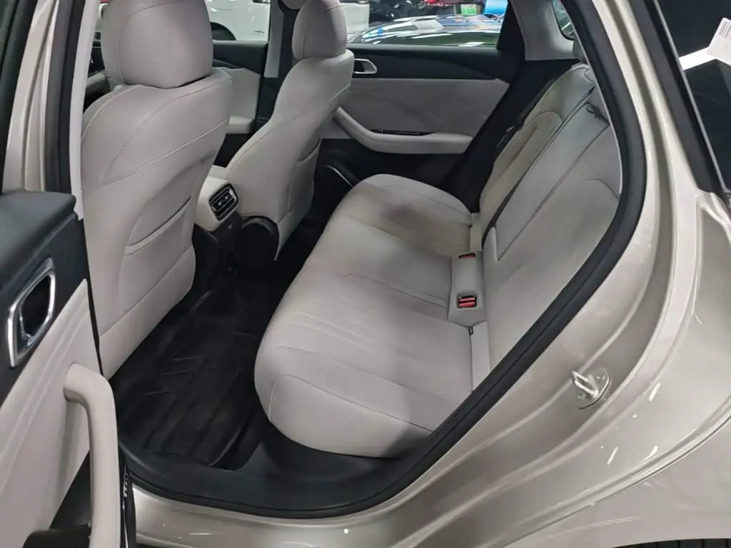 Geely Galaxy Galaxy Stellar 6 2025 — Фото 17/20