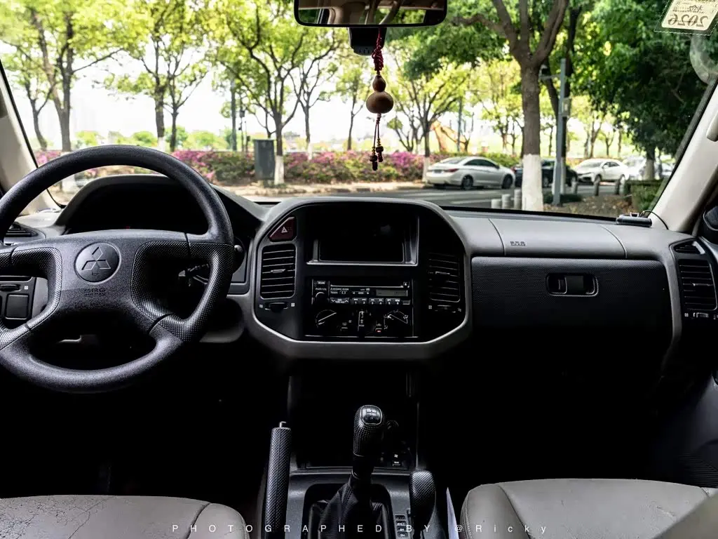 Mitsubishi Pajero 2007 — Şəkil 4/15