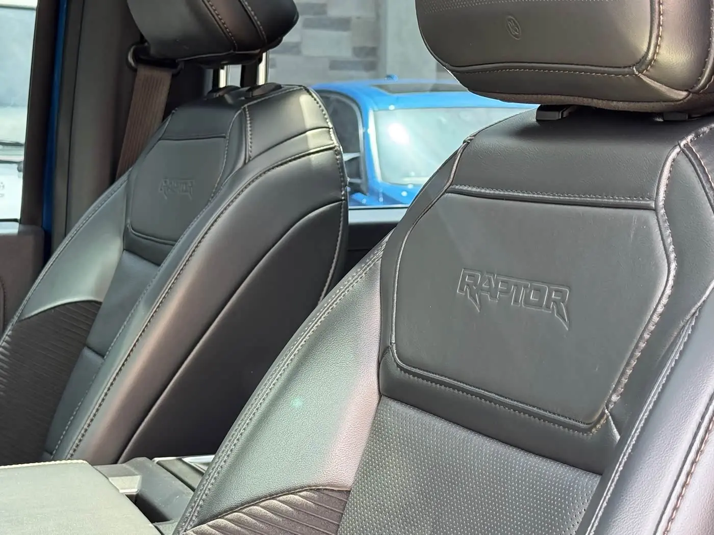 Ford F-150 Raptor 2023 — Photo 12/20