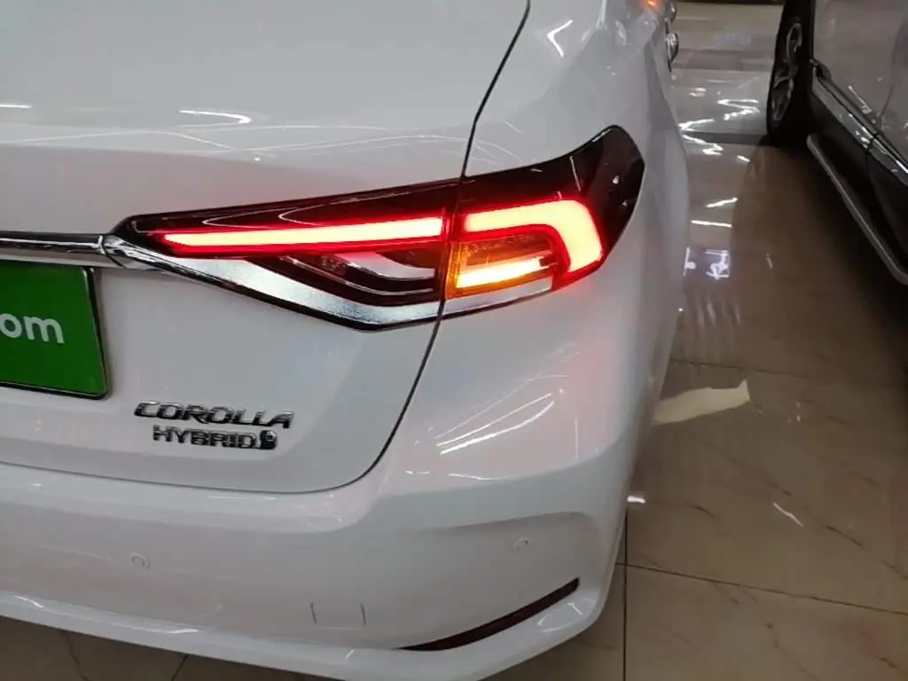 Toyota Corolla 2023 — Photo 8/20