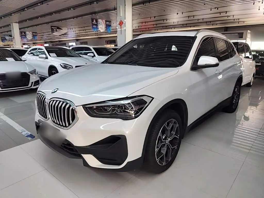 BMW X1 2023 — Фото 1/20