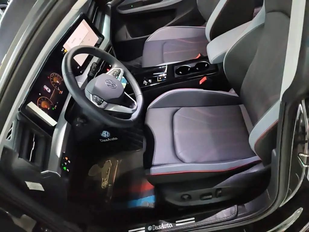 Volkswagen Lamando 2024 — Photo 15/20