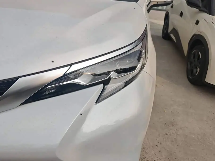Toyota Sienna 2023 — Photo 5/16
