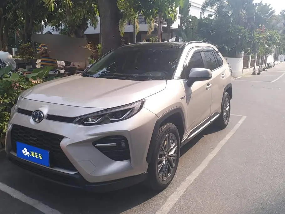 Toyota Wildlander 2023 — Photo 1/16