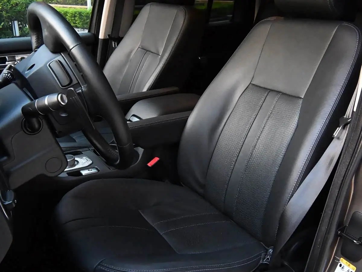 Land Rover Discovery 2014 — ფოტო 19/20